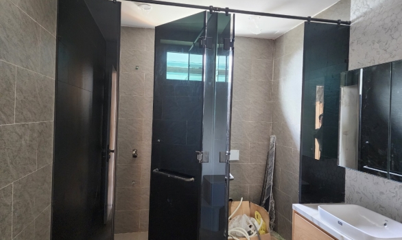 LẮP ĐẶT CỬA KÍNH NHÀ TẮM - QUẬN 1